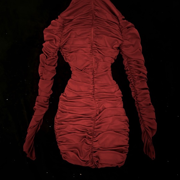 FASHION NOVA DRESS - Picture 3 of 4